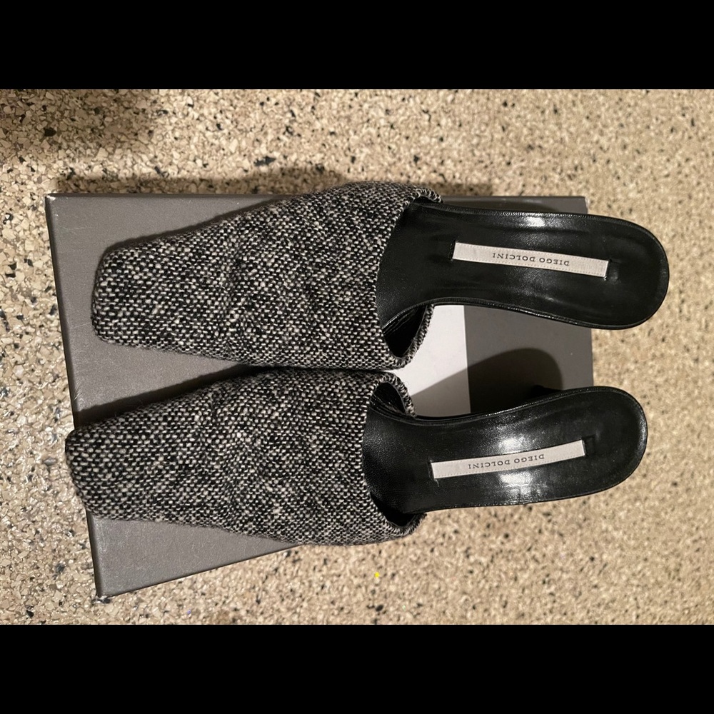 DIEGO DOLCINI tweed slip on heels❤️